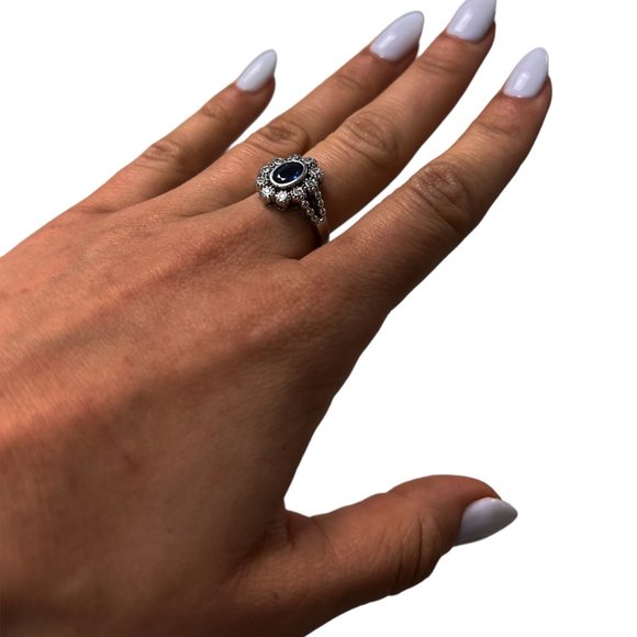 14kt White Gold Sapphire & Diamond Art Deco Ring - Picture 8 of 9